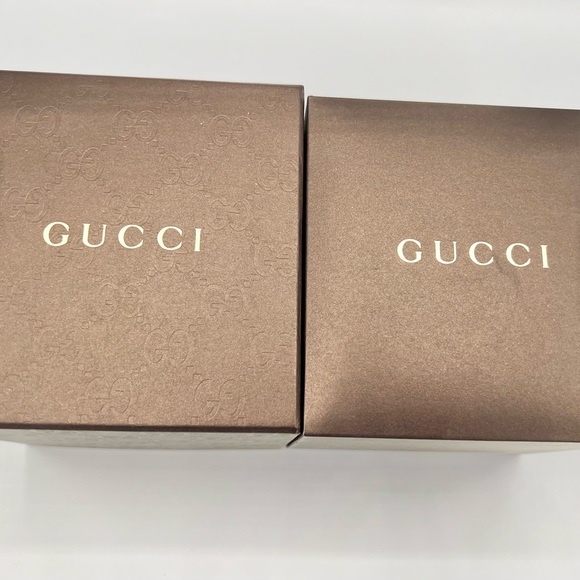 Authentic Gucci women’s watch. Color- Matte Silver. OS - Picture 6 of 7